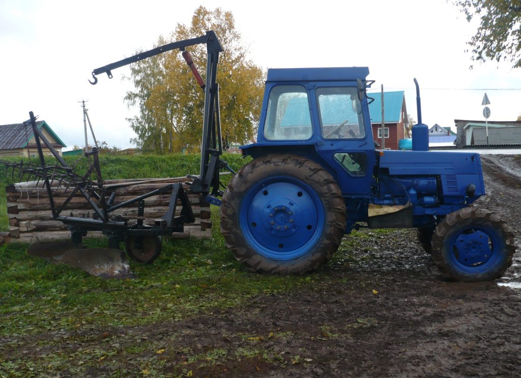 Права на трактор в Томске